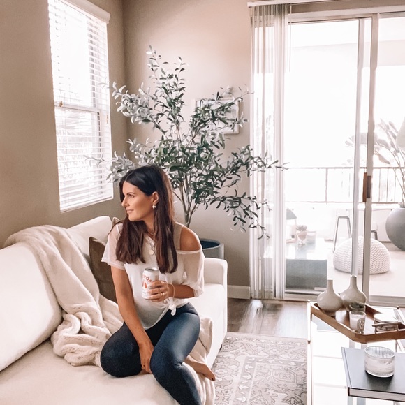 Meet your Posher, Ellie - Picture 3 of 6